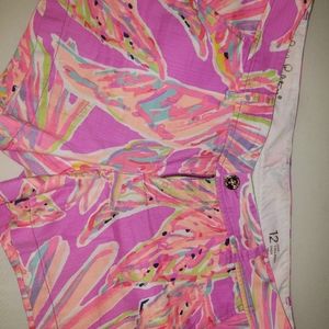 Lilly Pultizer size 12 callahan short